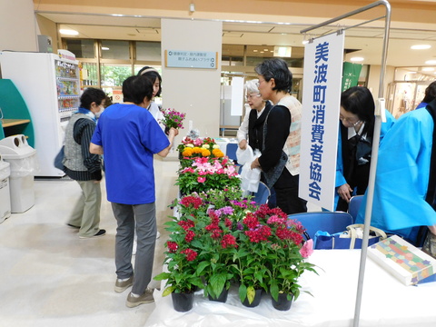 販売3