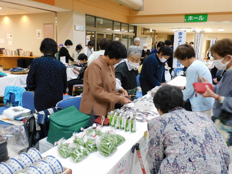 販売1